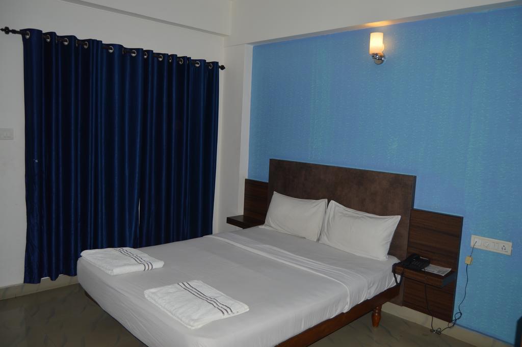 Qik Stay @ S.K. Continental Mysore Bagian luar foto