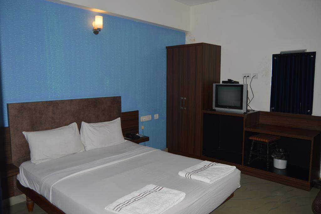 Qik Stay @ S.K. Continental Mysore Bagian luar foto
