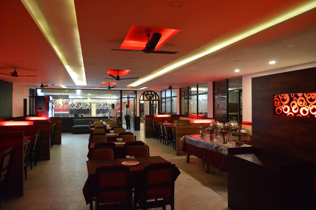 Qik Stay @ S.K. Continental Mysore Bagian luar foto