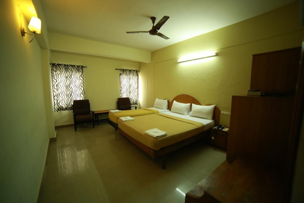 Qik Stay @ S.K. Continental Mysore Bagian luar foto