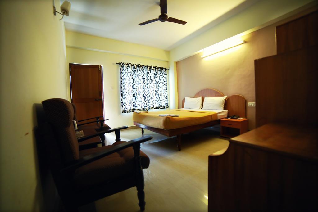 Qik Stay @ S.K. Continental Mysore Bagian luar foto