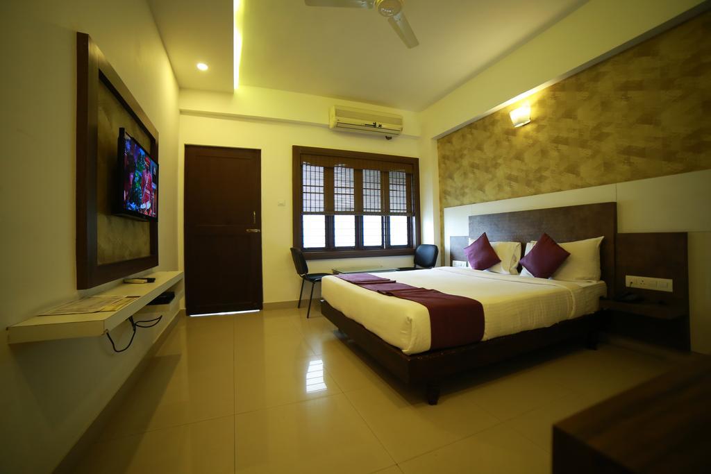 Qik Stay @ S.K. Continental Mysore Bagian luar foto