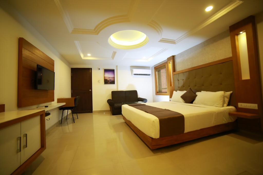 Qik Stay @ S.K. Continental Mysore Bagian luar foto