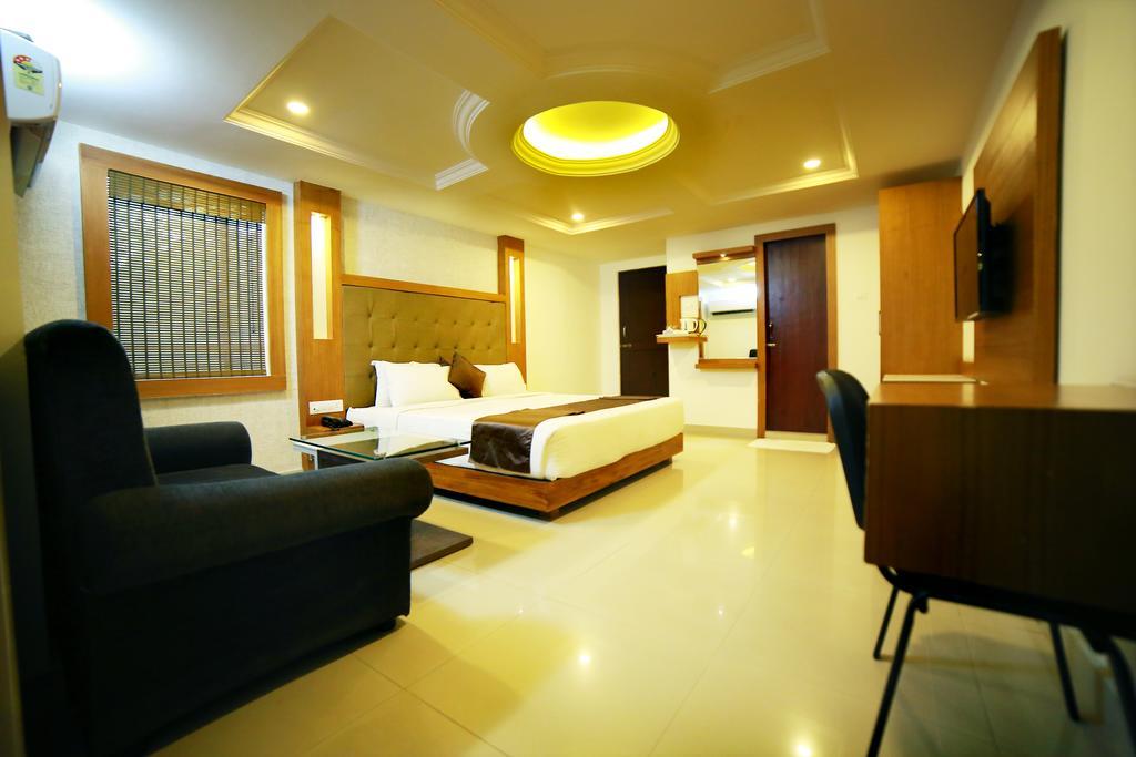 Qik Stay @ S.K. Continental Mysore Bagian luar foto